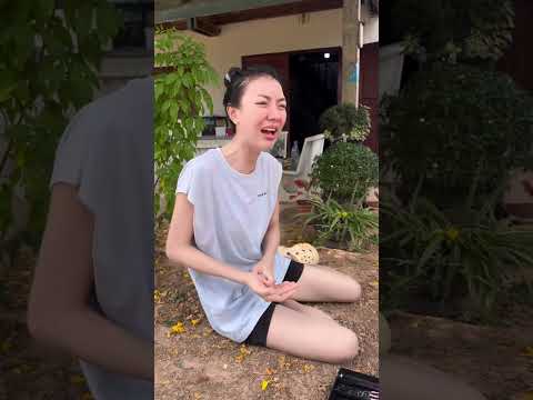 ทําไมต้องทําร้ายกันขนาดนี้ด้วยเพื่อนep1 #funny #บักฮาโอ๊ต thumbnail