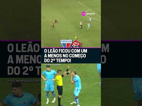 VERMELHO DIRETO! O ZAGUEIRO DO FORTALEZA ERA ÚLTIMO HOMEM E PUXOU O ATACANTE DO VITÓRIA #shorts thumbnail