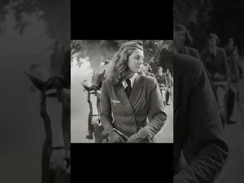 Female Horse-Breakers Bereiterinnen #ww2 #military thumbnail