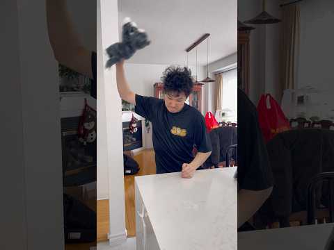 Cat learns what happens to naughty cats thumbnail