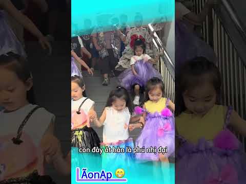 Thời trang tái chế 😁 #laonap thumbnail