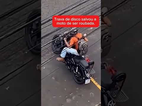 SE DEU MAL TENTANDO LEVAR A MOTO. ELA TINHA TRAVA DE DISCO thumbnail