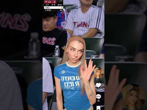 POV: abres hoy cualquier red social! #humor #comedia thumbnail