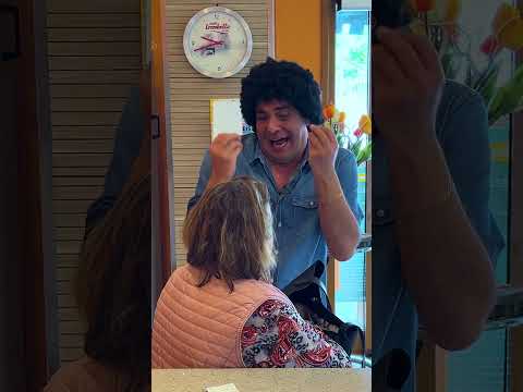 Il portafoglio - iBarbari #shorts thumbnail