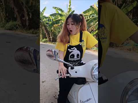 Street girl 😥 thumbnail