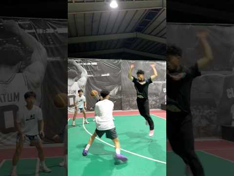 让你们身边的射手开学就这么配合#籃球 #basketball thumbnail