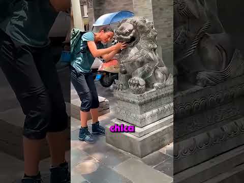 El Niño Que Sacó La Piedra Sagrada 😳❄️ thumbnail
