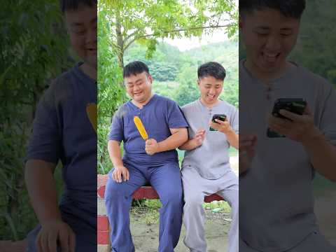 Songsong always chooses girls over his friends #funny thumbnail