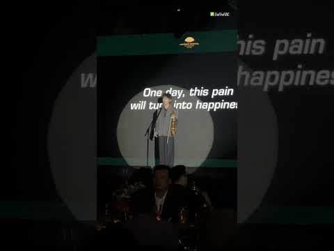 buitruonglinh vừa kéo Violin vừa hát cực "thượng đỉnh" #buitruonglinh #MandarinOriental thumbnail