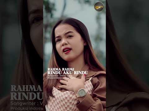 Di Malam Sepi Ku Dendangkan Nyanyian Rindu Ku Pada Dirimu thumbnail