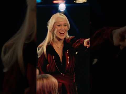 Oh to be a ’Dancing Queen’ on the dancefloor back in 1976! #ABBA thumbnail