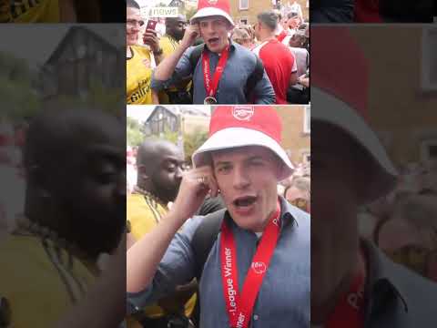 Watch: Arsenal fans take over live report during parade in north London thumbnail