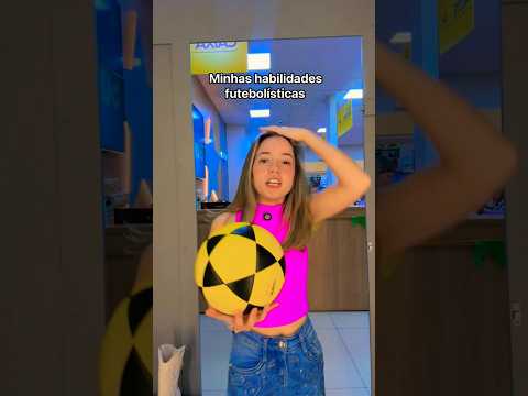 MENINA JOGANDO FUTEBOL thumbnail