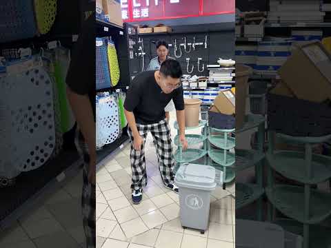 Si adek kebiasaan thumbnail