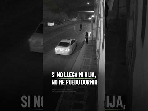 Si no llega mi hija, no me puedo dormir. thumbnail