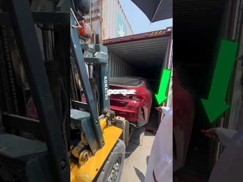 Eles estão Riscando o Carro??? thumbnail