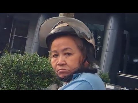 瞧瞧那睿智的小眼神（開聲音） thumbnail