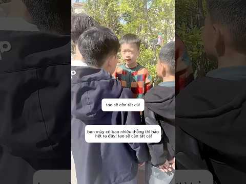 Một mình cậu bé đánh tất cả bọn đại ca thumbnail