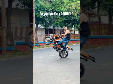 Do you love my CONTROL?? #farazstuntrider #biker #superbiker #hayabusa thumbnail