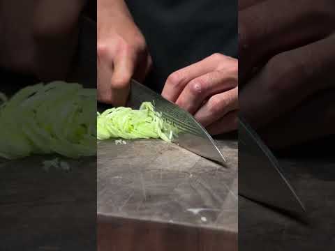 Rui “Azure Dragon” Gyuto vs Leek #fyp #satisfying #kitchenknife #japaneseknife #ruiknife #cutting thumbnail