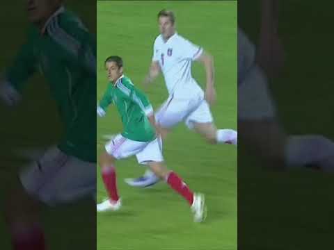 ¡MÉXICO YA VENCIÓ A SERBIA! La noche que Chicharito y Salcido vacunaron a los serbios #shorts thumbnail