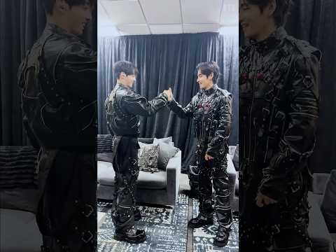 뷔X정국 핸드사인 연습 ? #BTS #방탄소년단 thumbnail