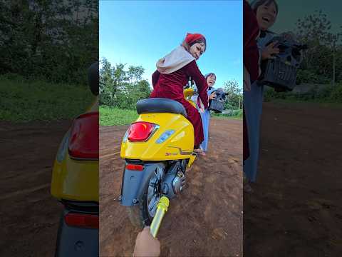 bawang merah sedih kenalpot motornya nga ada suaranya #trendingshorts thumbnail