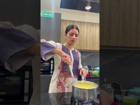 Minute Mein Banaye Jelly Cake ? #neetubisht #lakhneet #cooking #trending #youtubeshorts #minivlog thumbnail