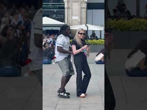 I put a smile on her face?? #fyp #smile #kindness #viralvideo #viralvideos #lovely #dance #music thumbnail