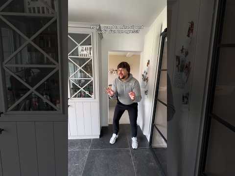 Elle s’en voulait après 😂 #shorts #explore #relatable #comedy  #mattwaldy thumbnail