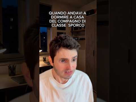 ✨ E il bagno era ancora peggio ✨ #amici #ricordi #pigiamaparty #stevemozz #videocomico thumbnail