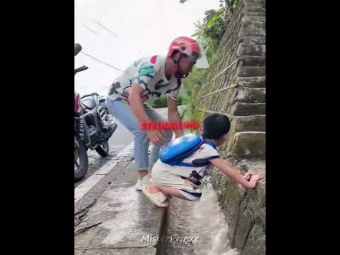 Biker’s Kindness Won Hearts 🥹🏍️ thumbnail