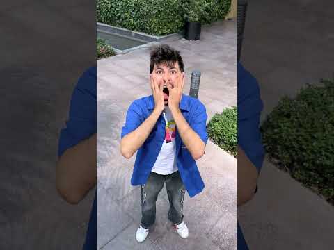 The man couldn't get on the helicopter ?? thumbnail