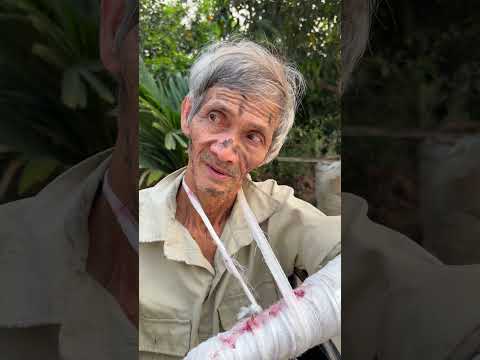 Chàng trai ấy đang đói bụng 🙀😢😢#short thumbnail