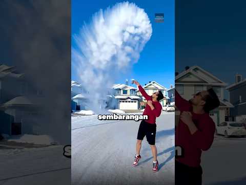 Apa Yang Terjadi Jika Melempar Air Panas Ke Udara Dingin‼️ thumbnail