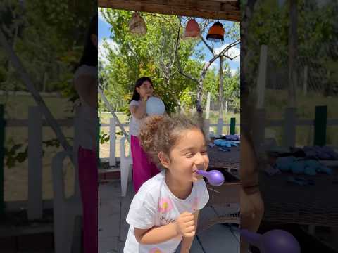 Böyle balon mu şişer üfle biraz😂 #aboneolmayiunutmayin #keşfetbeniöneçıkar #kesfeteyyiz #funny thumbnail