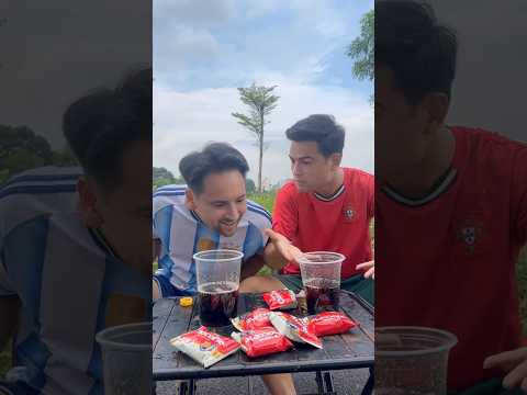The disappearing cola #ronaldo #shorts thumbnail