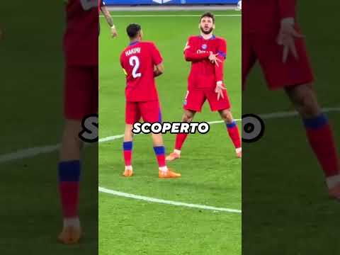 Perché Kvaratskhelia indossa i calzini così bassi thumbnail