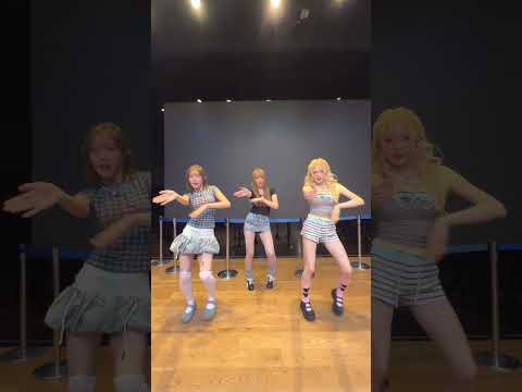 KIIRAS (키라스) 'TA TA' CHALLENGE #KIIRAS #키라스 #Kurumi #쿠루미 #Kylie #카일리 #Doyeon #도연 #TATA #KIIRAS_TATA thumbnail