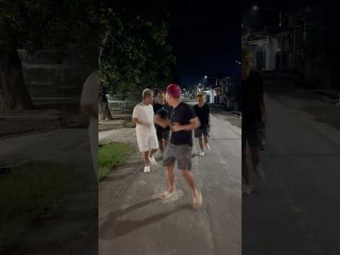Kalian malem malem kalo sama temen suka gini juga ga, matiin saklar rumah orang #shorts #lucu #kocak thumbnail