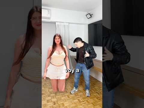CONOCÍ A ELY BELLS #GamescomBrawl #hectorino #shorts thumbnail