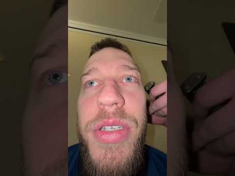 Пришёл в барбершоп по знакомству, а тут никакого сервиса, еще и бьют thumbnail