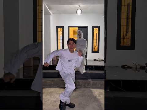 Mas preman jadi pocong#shorts #minivlog #bocilwargads #maspreman thumbnail