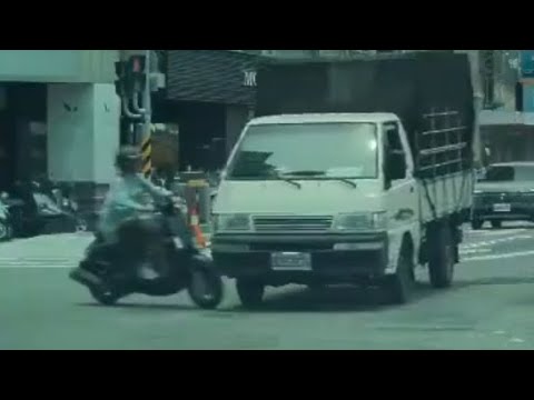 【車禍影片】騎士：我一步都沒有退欸（2026.05.22 臺南市永康區中華路 thumbnail
