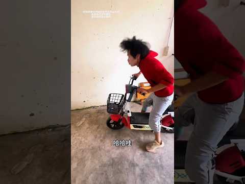 Adam motorla şov yaptı thumbnail