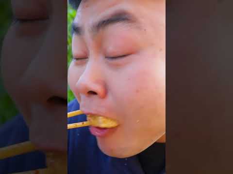 🤢Black tofu or white?😌 | TikTok Funny Mukbang | Classical Chinese food | Songsong and Ermao #Shorts thumbnail