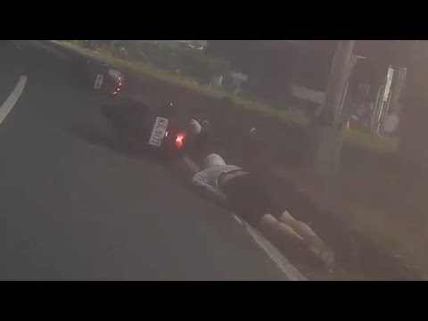 【自摔影片】年輕人終究是年輕人 thumbnail