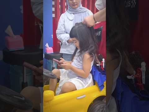 Model rambut terbaru ditahun ini.. #riaricis #moana thumbnail