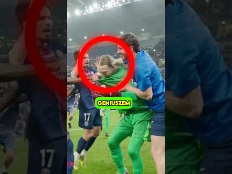 Ten bramkarz to największy GENIUSZ w piłce nożnej! #shorts thumbnail