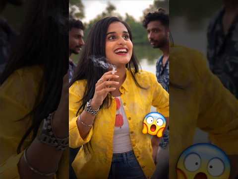 ഫ്രീക്ക് കുടുംബിനി 😲🤣 | Malayalam Comedy Scene | #mayavi #shorts thumbnail